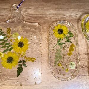 Floral Resin Serving Set